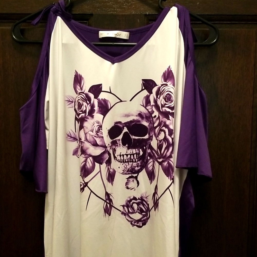 Cold shoulder purple skull top